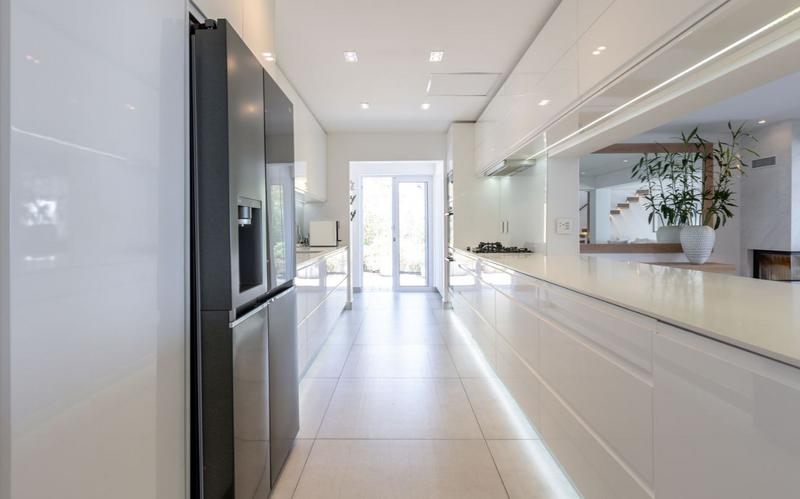 4 Bedroom Property for Sale in Llandudno Western Cape